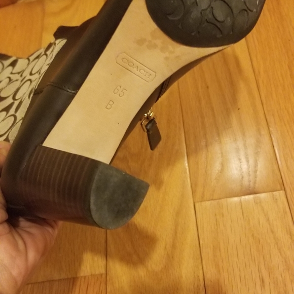 Authentic Coach boots - Picture 2 of 3